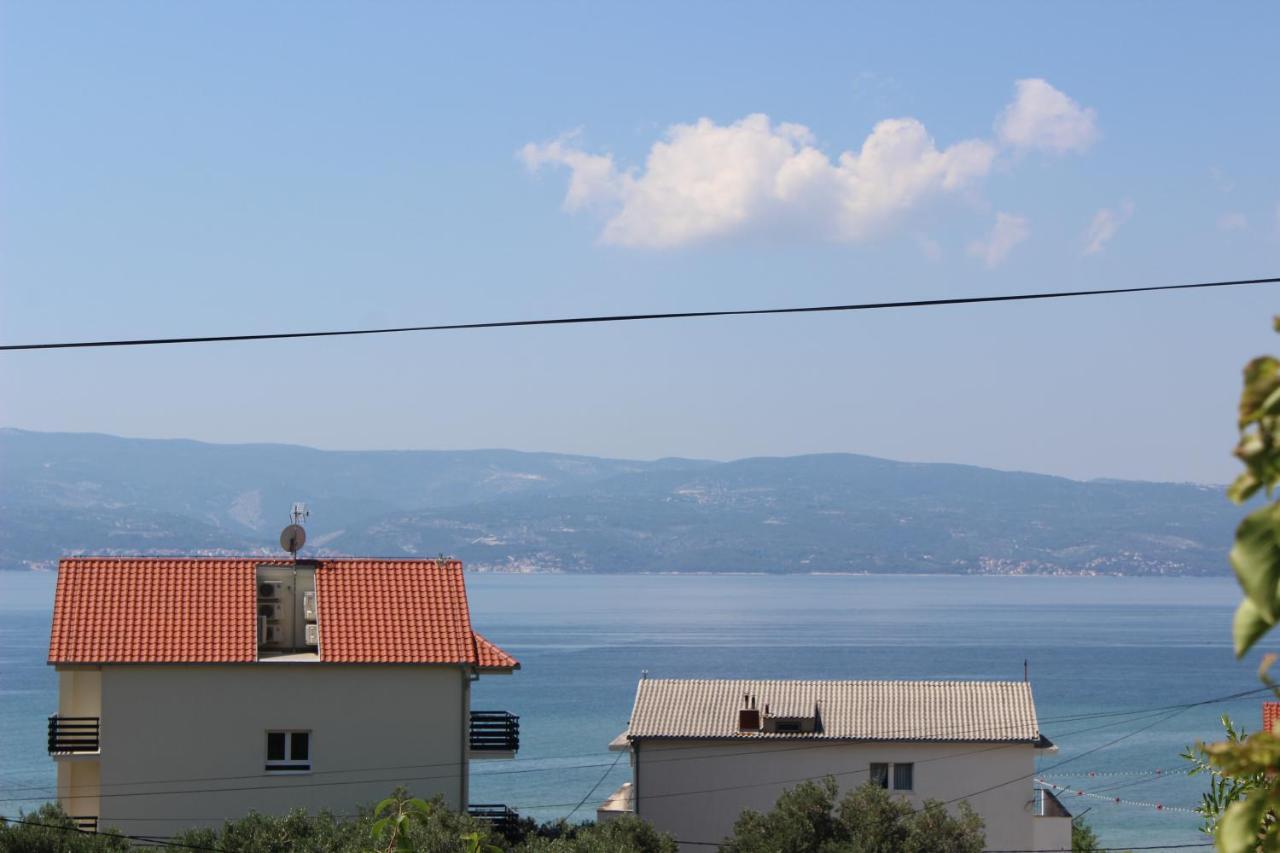 Apartments Petrada Omiš Zimmer foto
